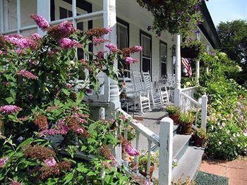 The Island Home Inn New Shoreham Esterno foto